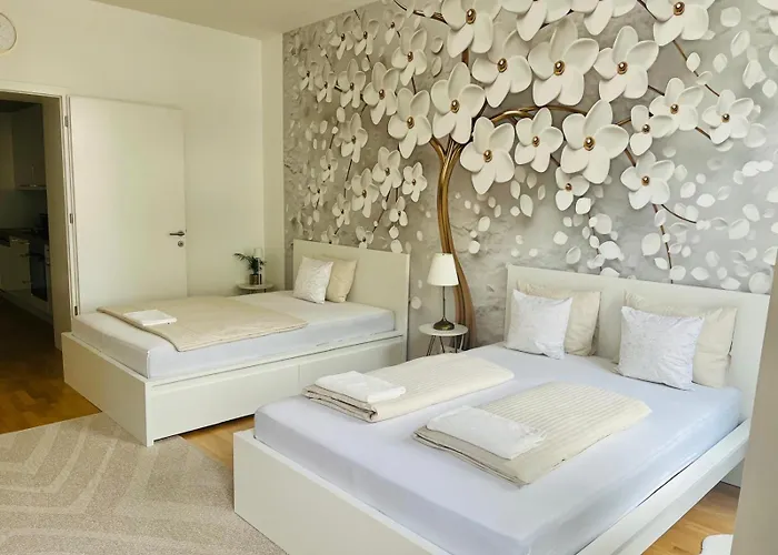 Zentrales Mit Balkon Apartamento